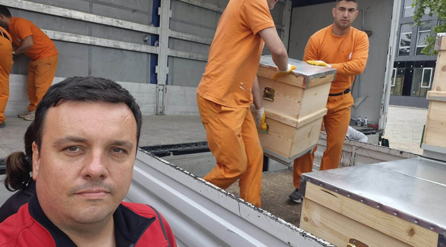 Çanakkale’de Yangından Etkilenen Arıcılara 2 Bin Kovan Desteği içerik görseli