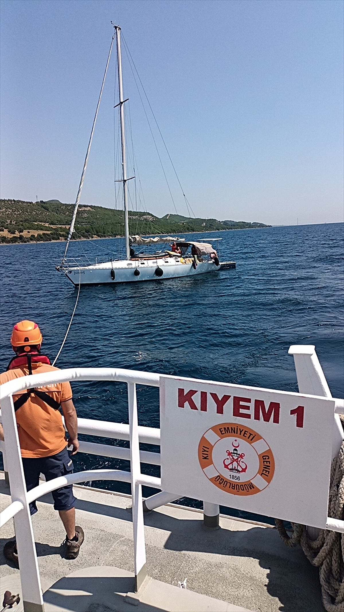 canakkale-bogazi-nda-arizalanip-suruklenen-te-20128105_amp