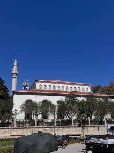 Çardak Gazi Süleyman Paşa Camii: Tarih ve Ziyaret Rehberi