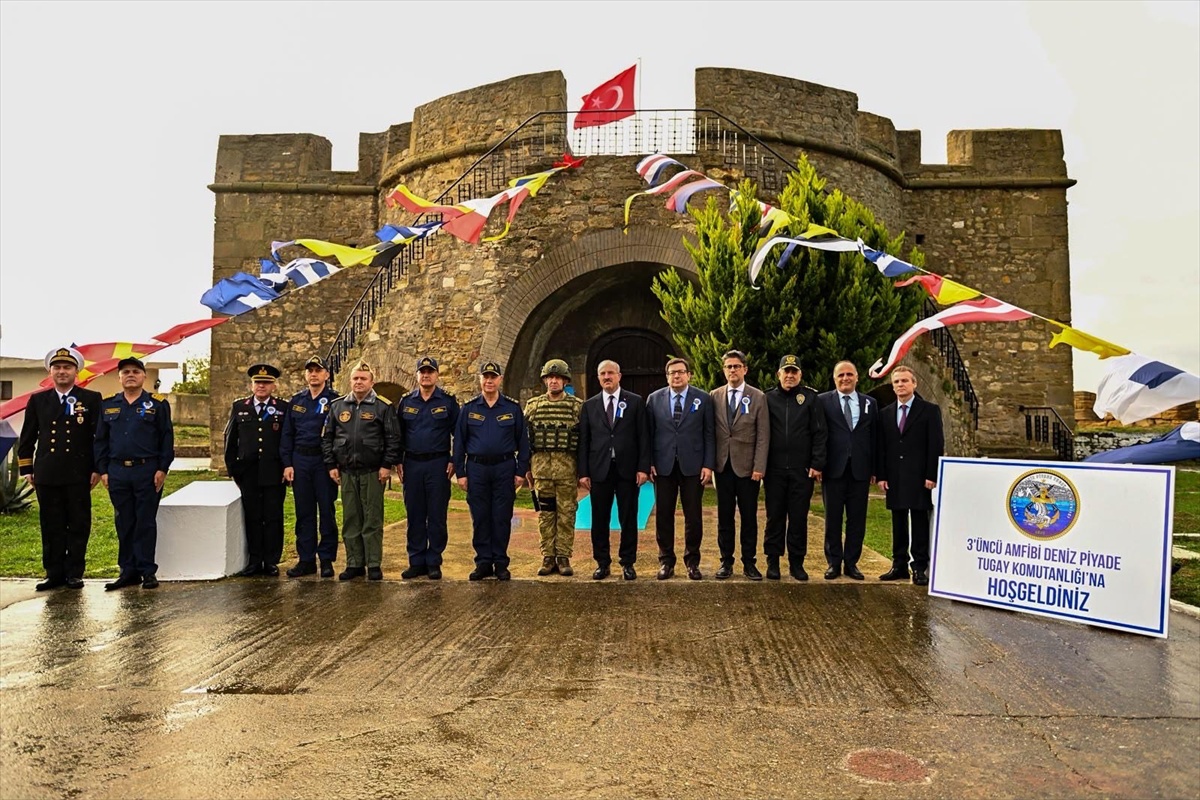 canakkale-de-3-amfibi-deniz-piyade-tugay-sanc-20382446_amp