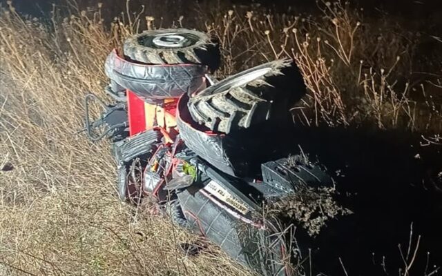 Lapseki’de Traktör Şarampole Yuvarlandı: 38 Yaşındaki Sürücü Hayatını Kaybetti